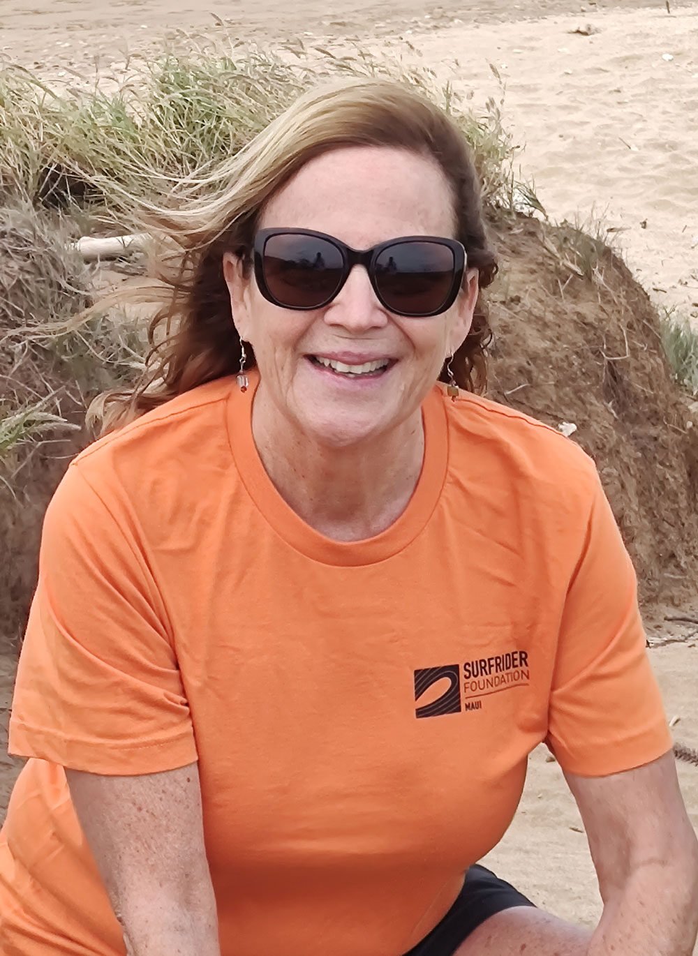 Maureen Brock With the Maui Chapter on the beach
