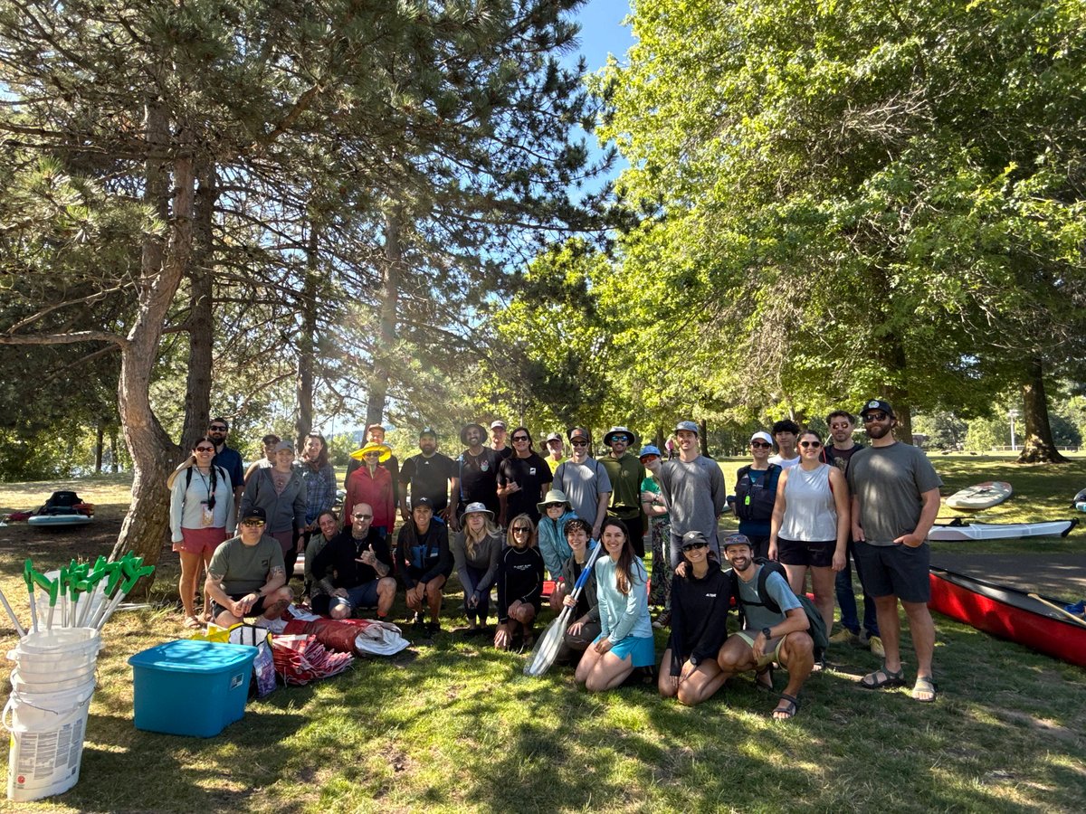 a group of volunteers at the Ross Island Paddle Cleanup