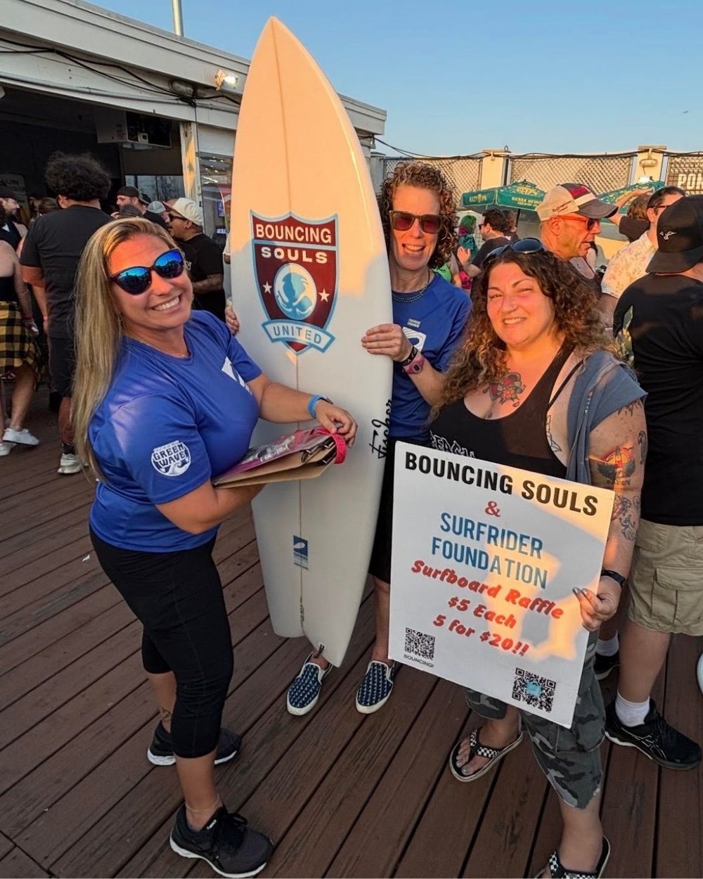 Tree and fellow volunteers&nbsp;fundraising for Surfrider at a Bouncing Souls concert.