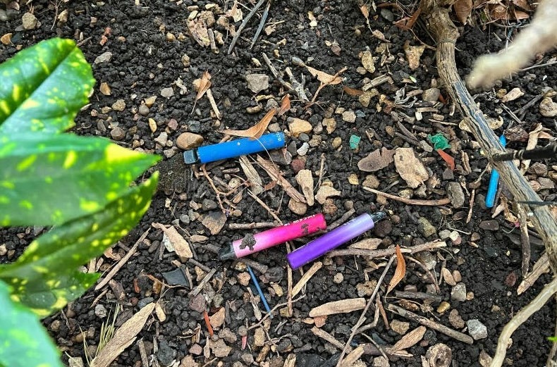 vapes vapes